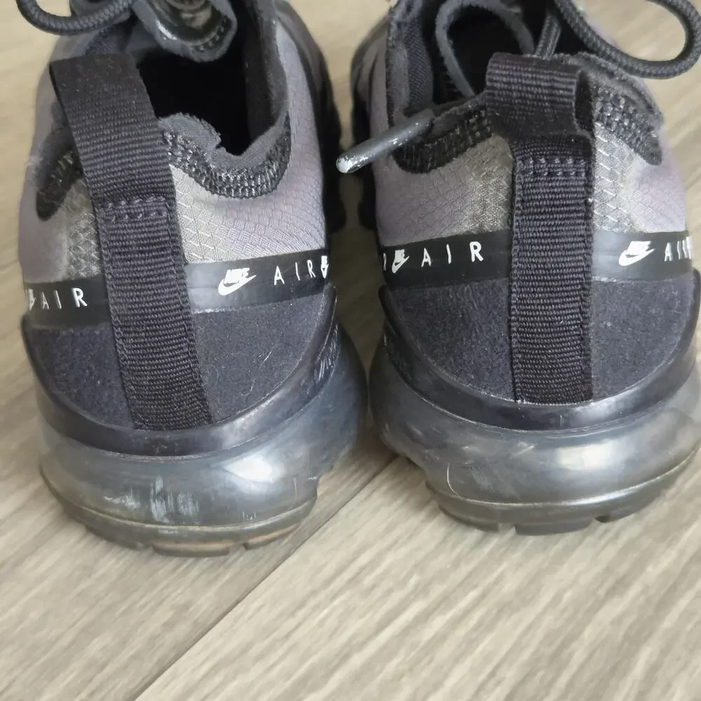 Sz 5Y Nike Air VaporMax Synthetic Low Top Sneakers Gray/Black/Multicolor